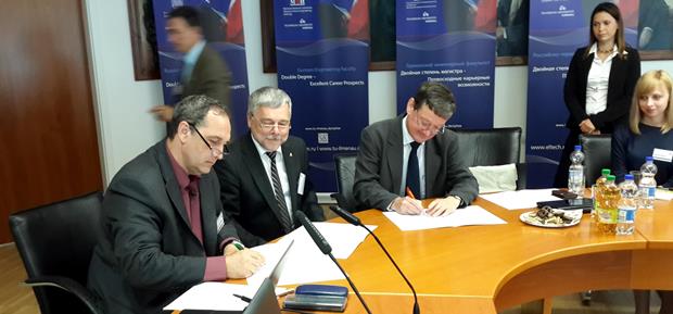 209. MPEI Vice-Rector V. Zamolodchikov signing the letter of intentions at TU Ilmenau
