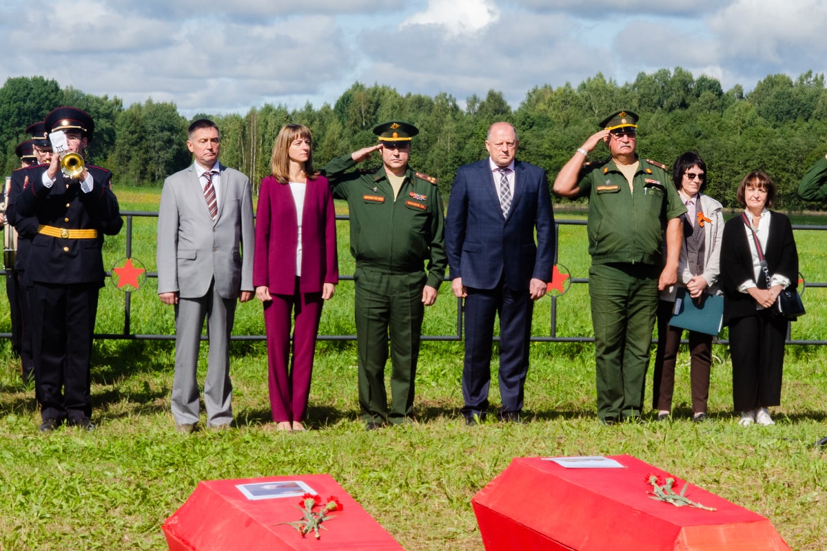 204 бойца и командира Красной Армии обрели вечный покой на воинском  мемориале Веригино